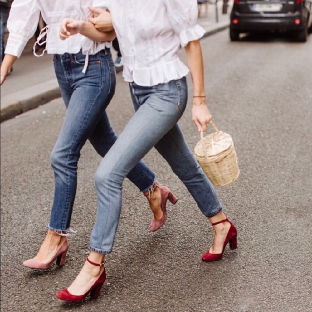 Meet your Posher, AmbriaBella